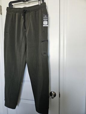 NWT Men's LEG3ND Olive Green Fleece Jogger Pants Size Medium